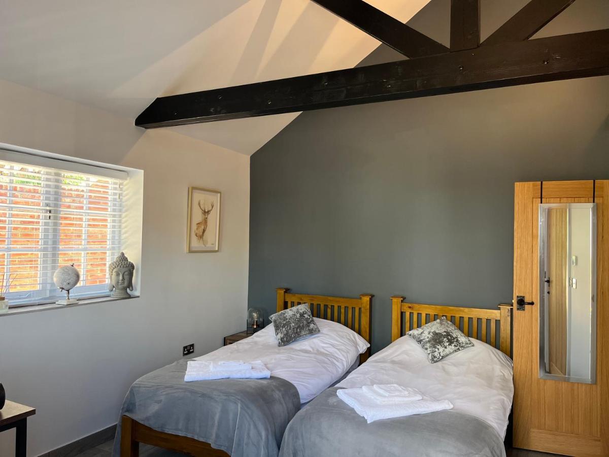 Bed and Breakfast The Lydden Bell Екстер'єр фото