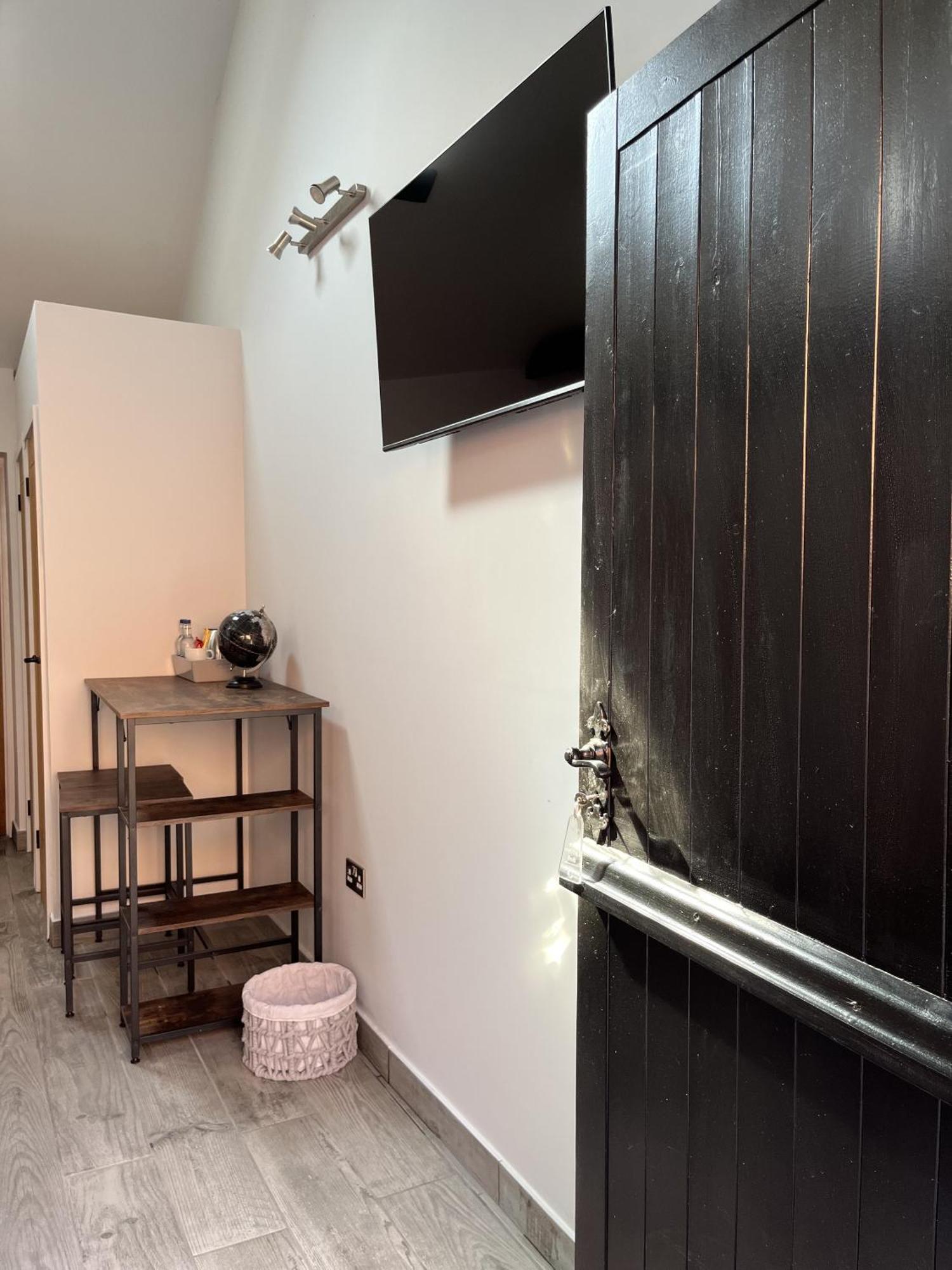 Bed and Breakfast The Lydden Bell Екстер'єр фото
