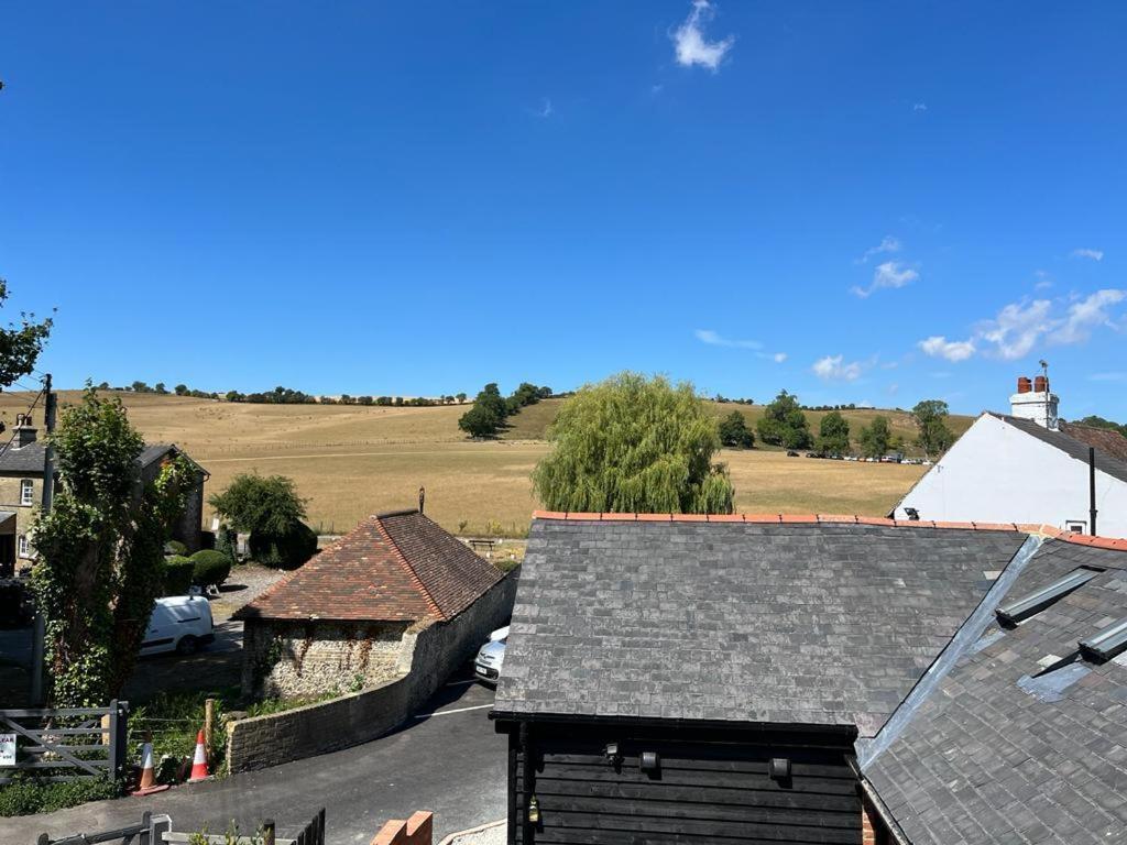 Bed and Breakfast The Lydden Bell Екстер'єр фото