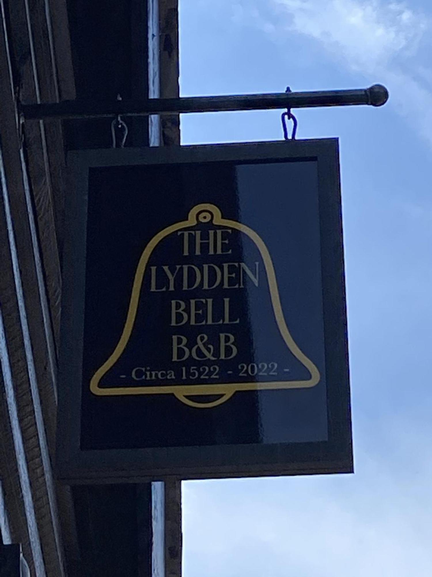 Bed and Breakfast The Lydden Bell Екстер'єр фото